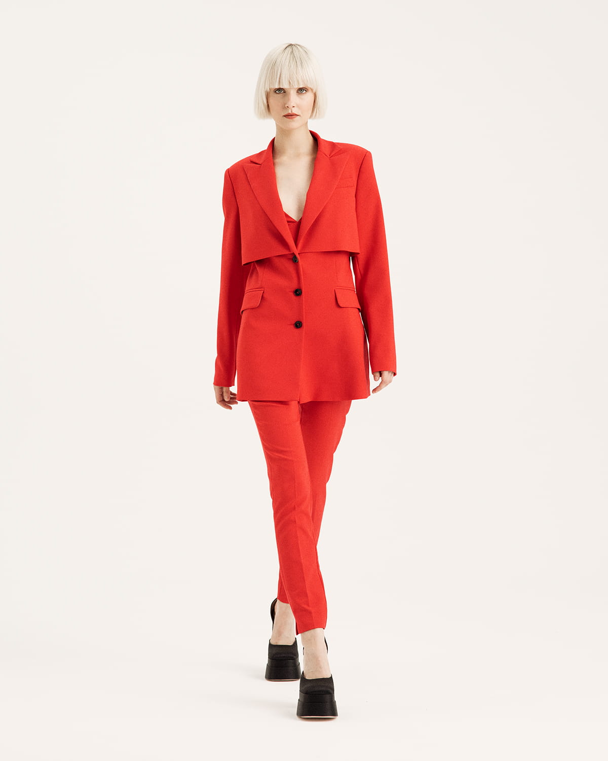 Double-layered long jacket in red